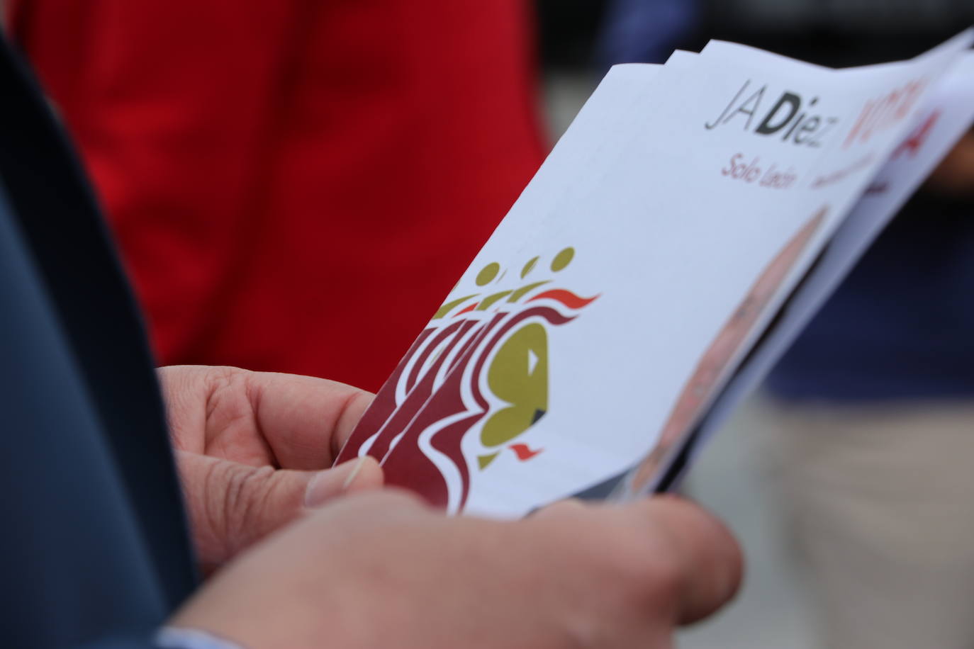 La campaña electoral llega al rastro