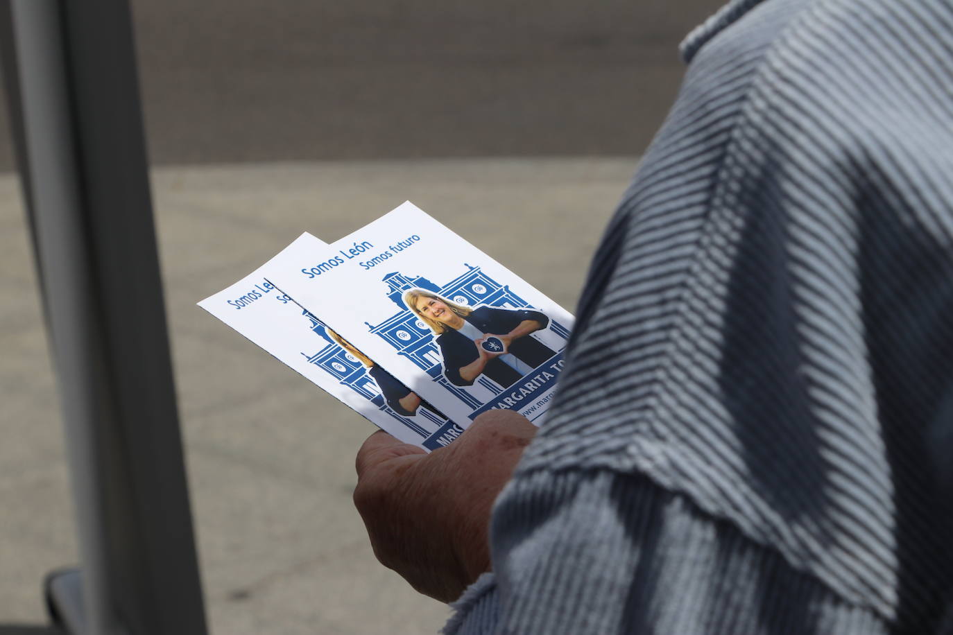 La campaña electoral llega al rastro