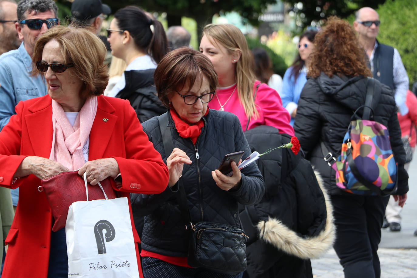 La campaña electoral llega al rastro