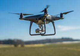 Un dron del estilo al que se enseñará a pilotar desde la Universidad de León.