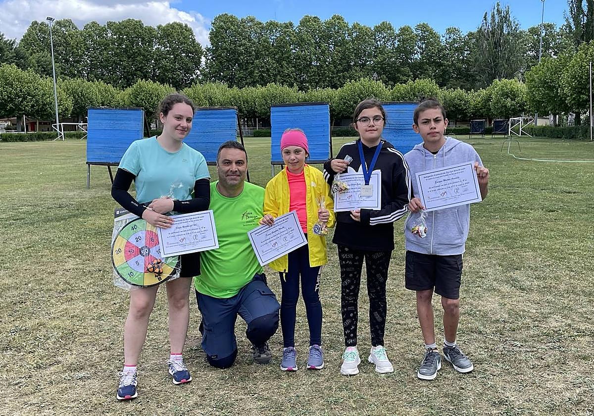 Comunión entre los arqueros de León y Astorga en el IX Torneo Interescuelas.