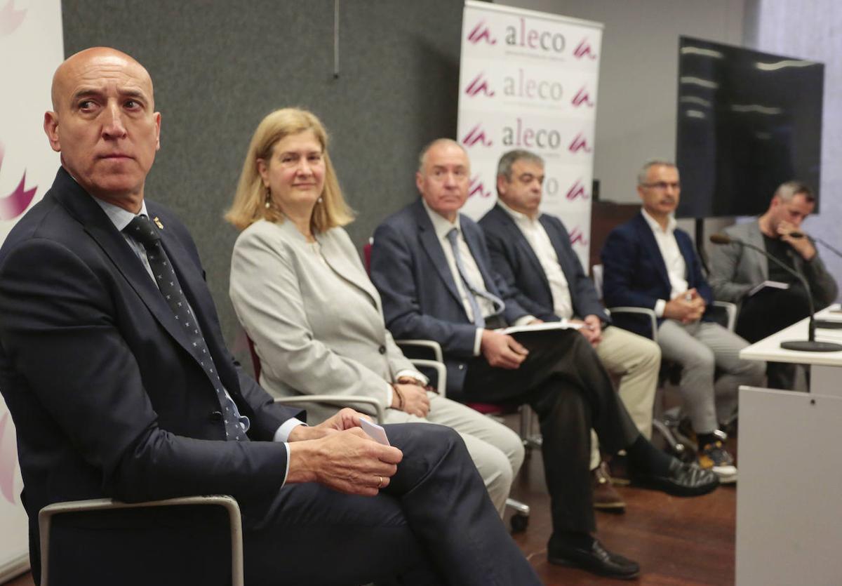 Los candidatos a la Alcaldía de León se enfrentan a su primer cara a cara preelectoral con Aleco.