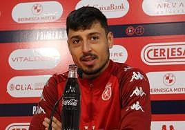 Kevin Presa, jugador de la Cultural, en sala de prensa.