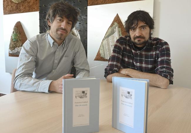 Pablo López Presa, junto a Emilio Gancedo, en el Instituto Leonés de Cultura (ILC), responsable de la publicación del libro.