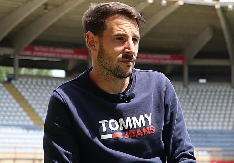 Julen Castañeda, durante la entrevista con leonoticias.