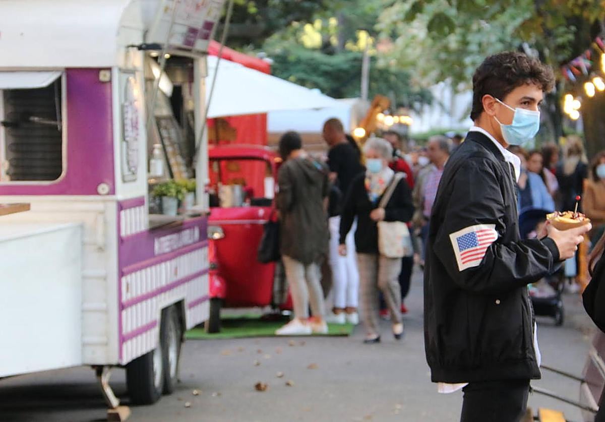 Come y Calle durante las fiestas de León en San Francisco.