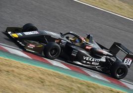 David Vidales se estrenó en la Super Formula Lights con los primeros entrenamientos libres.