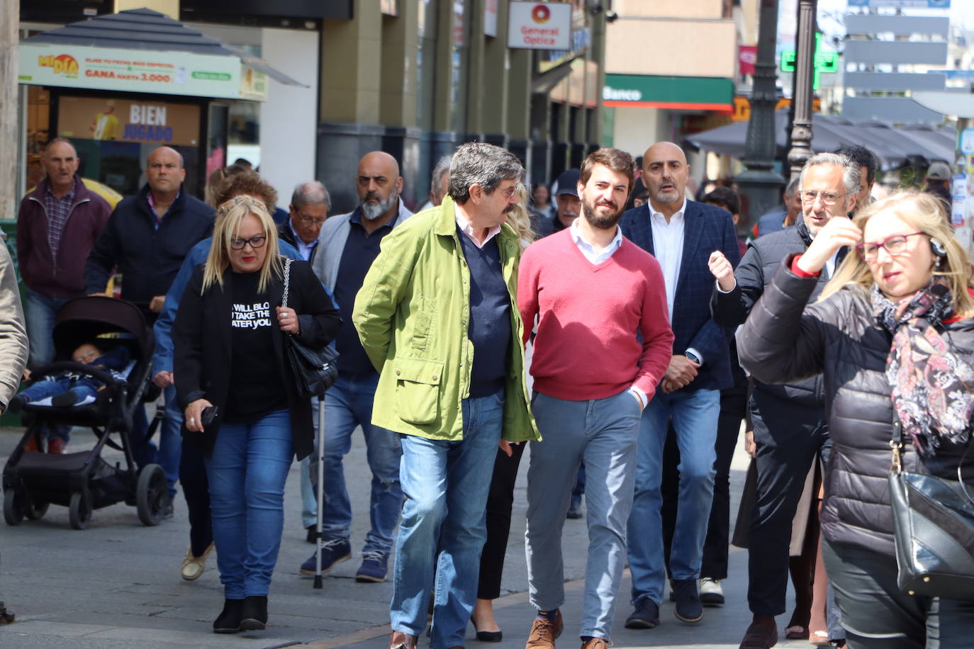 García-Gallardo apoya a Blanca Herreros en León