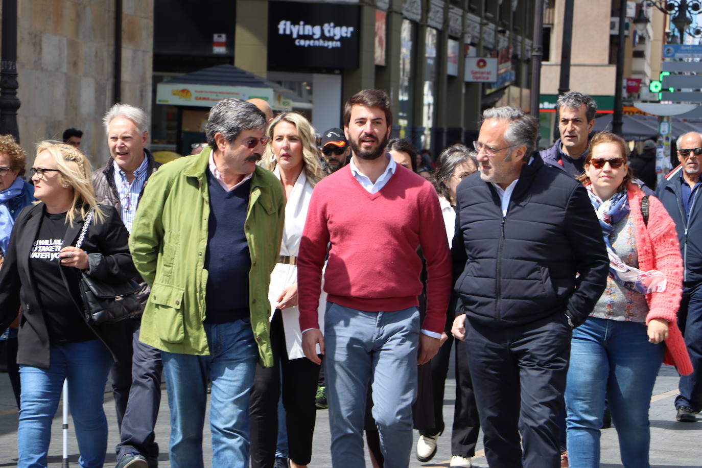 García-Gallardo apoya a Blanca Herreros en León