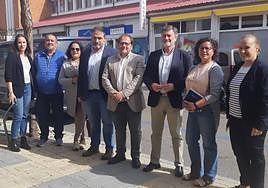 Francisco Vázquez apoya a Javier Carrera en una reunión con empresarios de La Bañeza