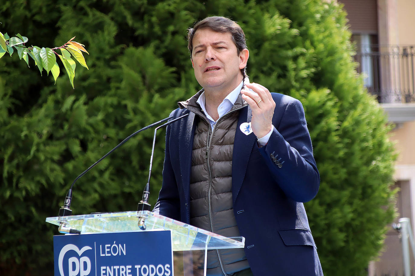 Mitin del presidente del PPCyL en León