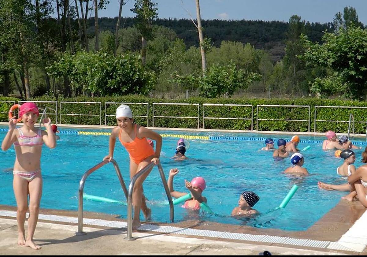 El PSOE de Santa Colomba de Curueño pone su apuesta en las piscinas.