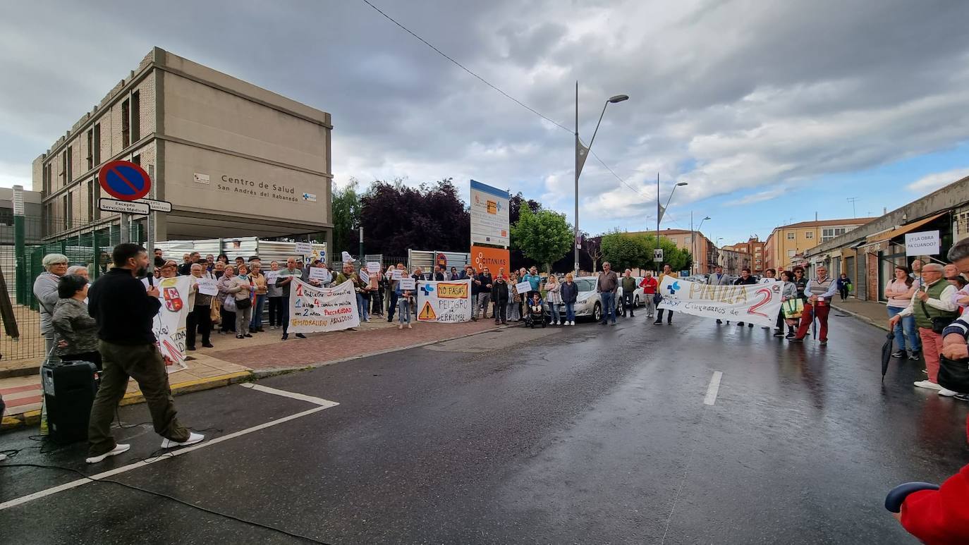 El barrio de Pinilla «se moja» por su centro de salud