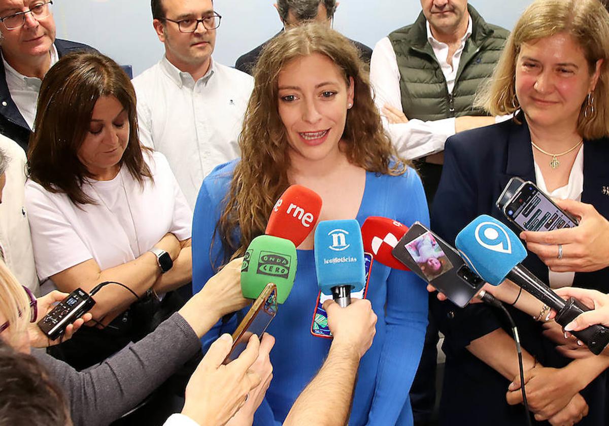 La presidenta provincial del PP, Ester Muñoz, durante la noche electoral del pasado 28 de mayo.