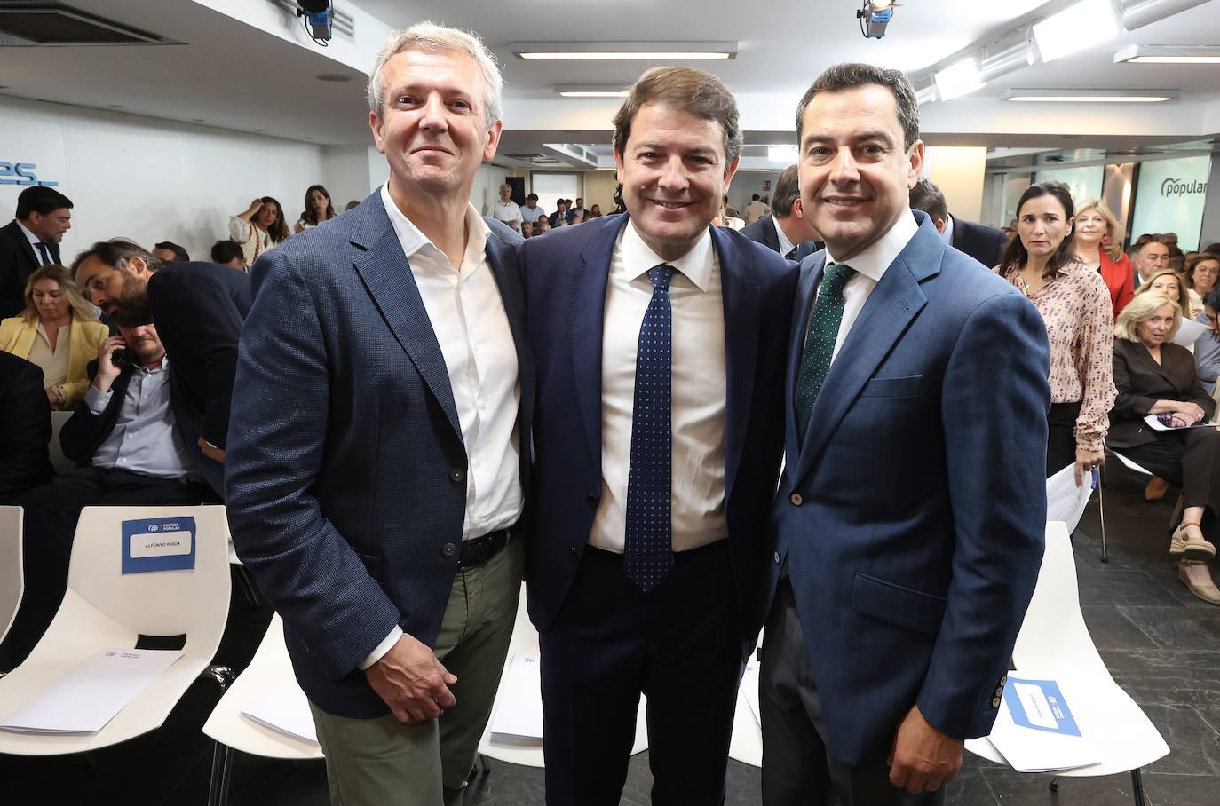 El presidente del PPCyL asiste a la Junta Directiva Nacional del PP