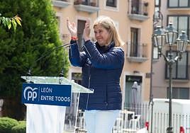 La candidata del PP a la Alcaldía, Margarita Torre, durante el mitin del pasado 19 de mayo en el jardín del Cid)