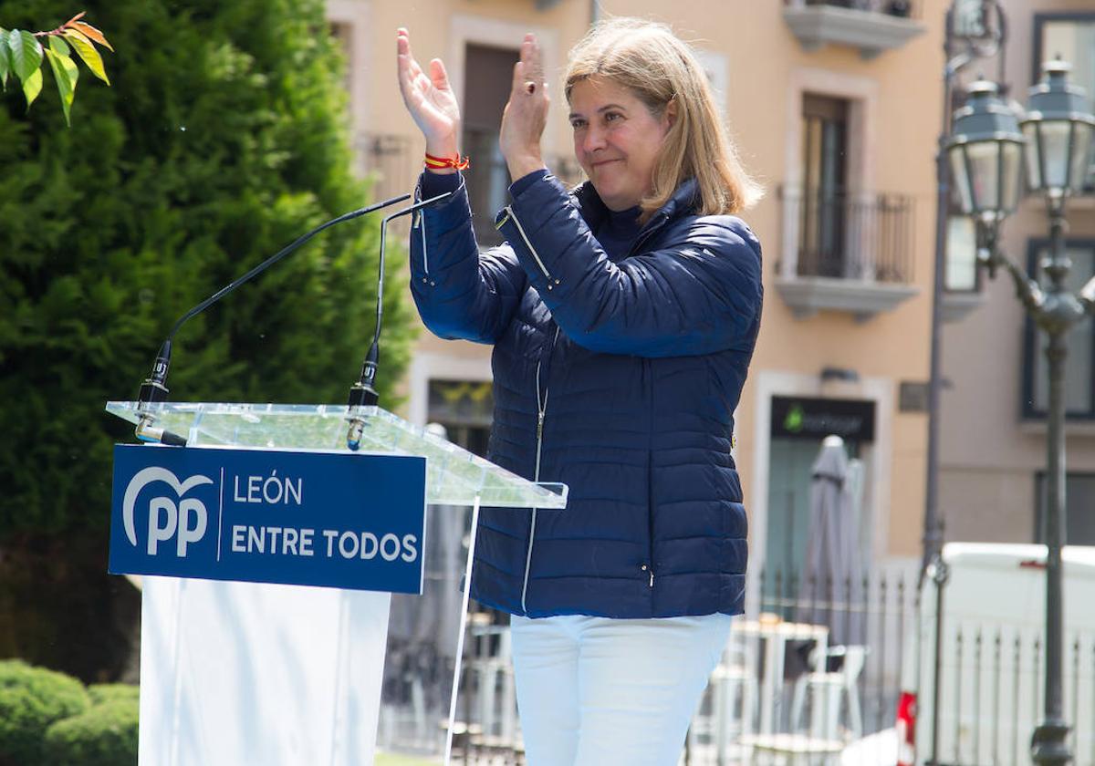 La candidata del PP a la Alcaldía, Margarita Torre, durante el mitin del pasado 19 de mayo en el jardín del Cid)