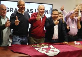 Cargos de Unión del Pueblo Leonés celebran los últimos resultados en las Municipales del 28M.