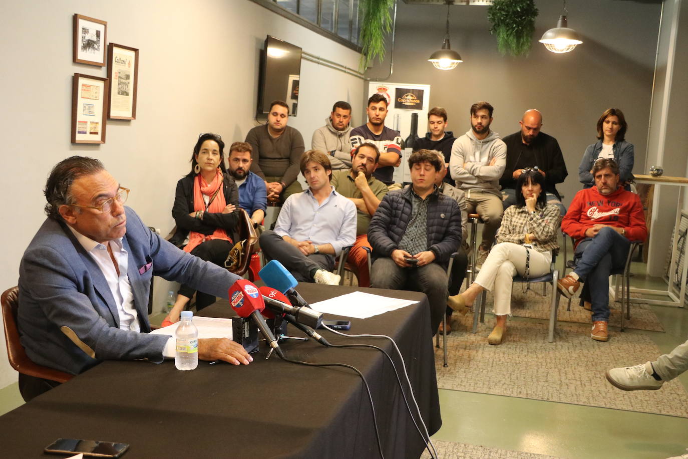 El director general de la Cultural, Felipe Llamazares, ha señalado que la parte deportiva del curso no ha sido la esperada