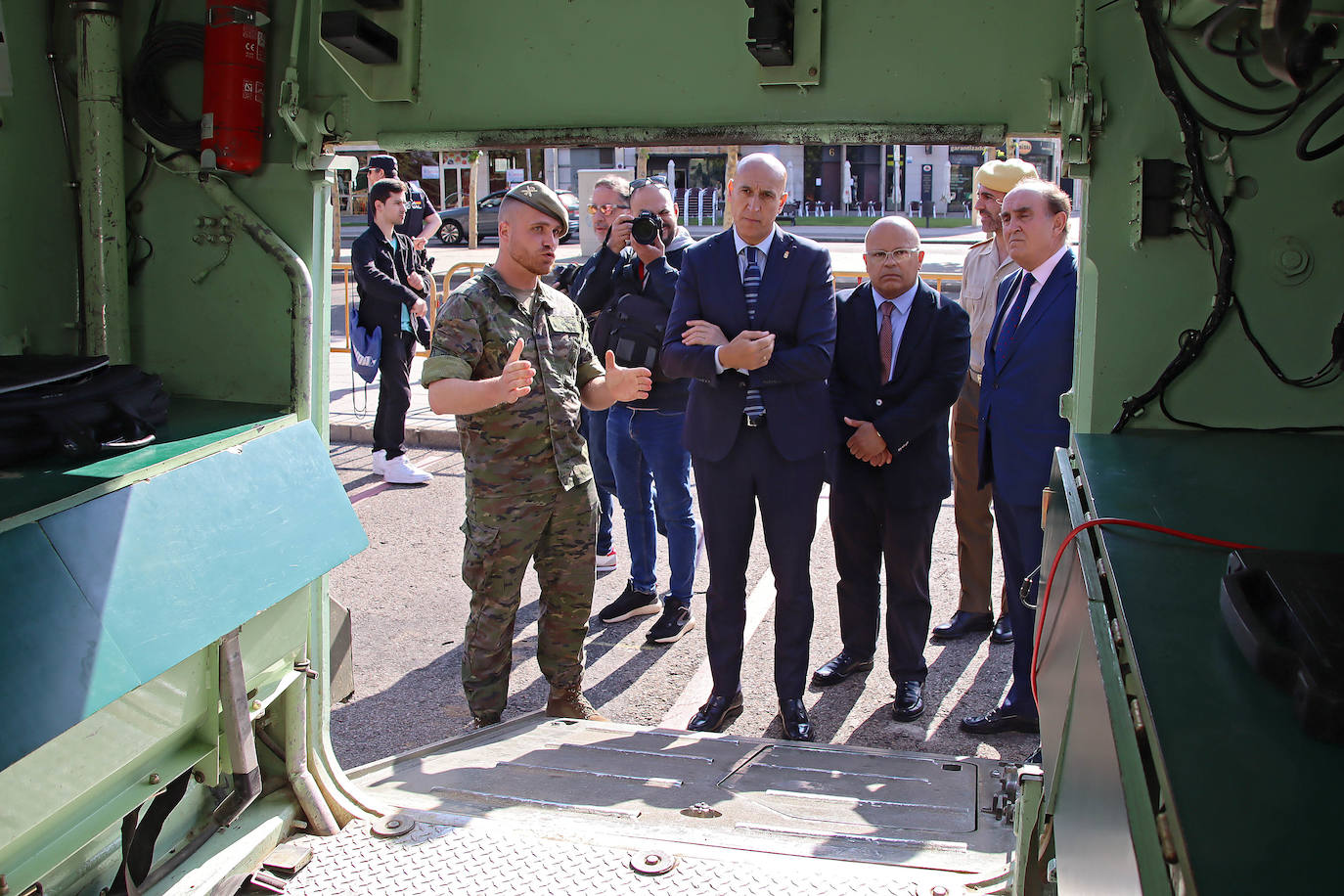 Celebración del Día de las Fuerzas Armadas