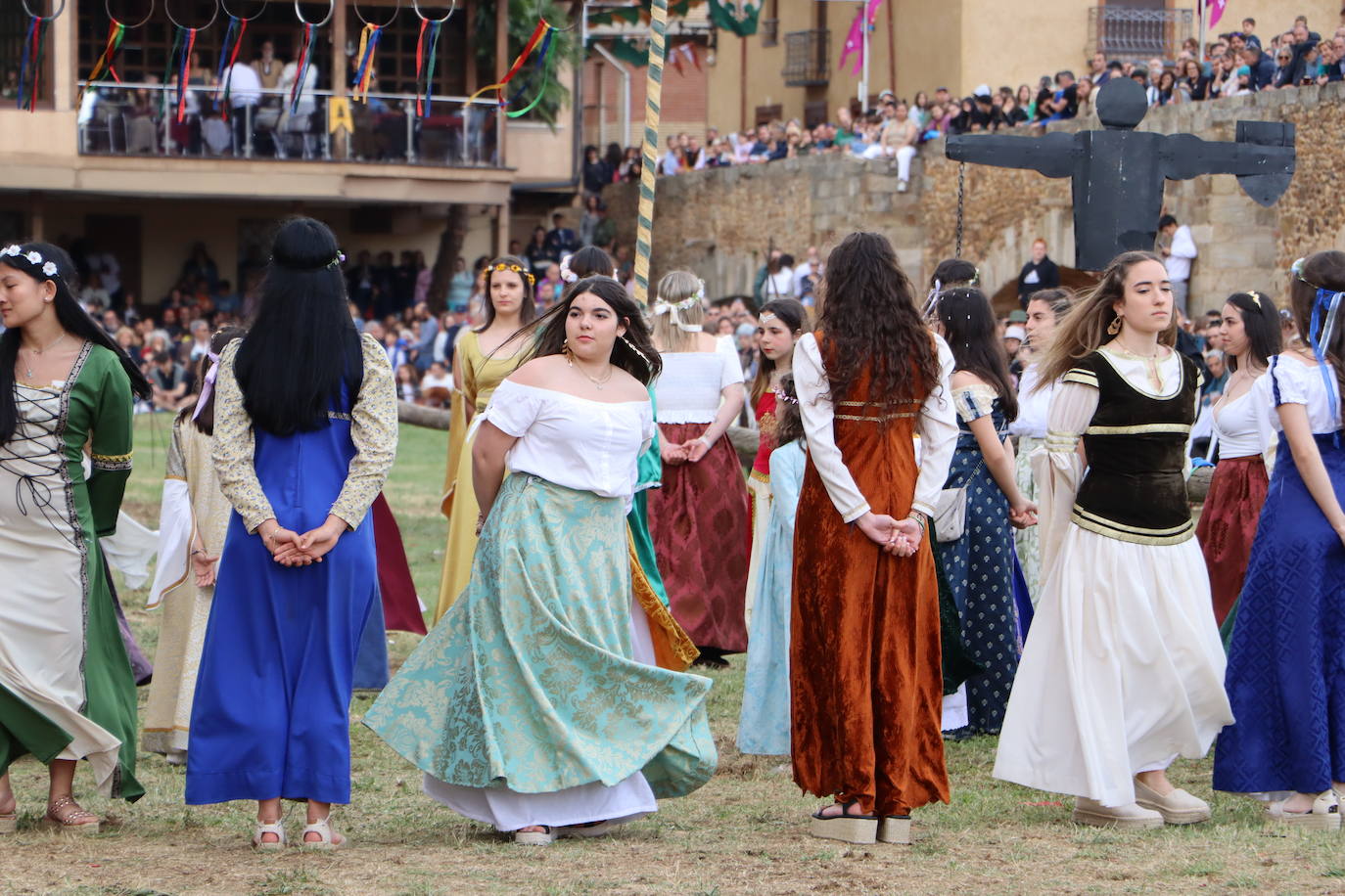 Las Justas Medievales llenan de color Hospital de Órbigo
