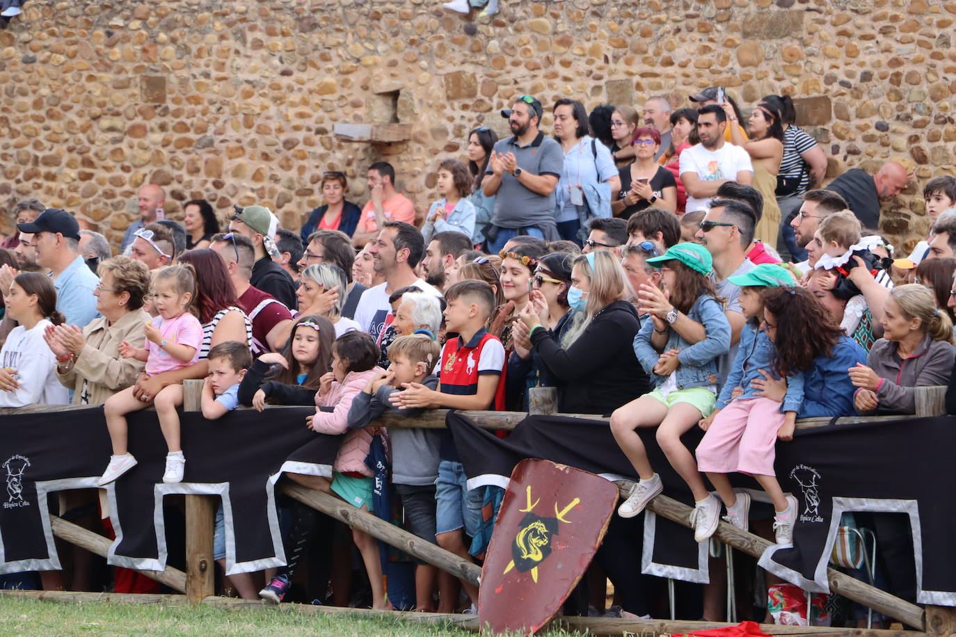 Las Justas Medievales llenan de color Hospital de Órbigo