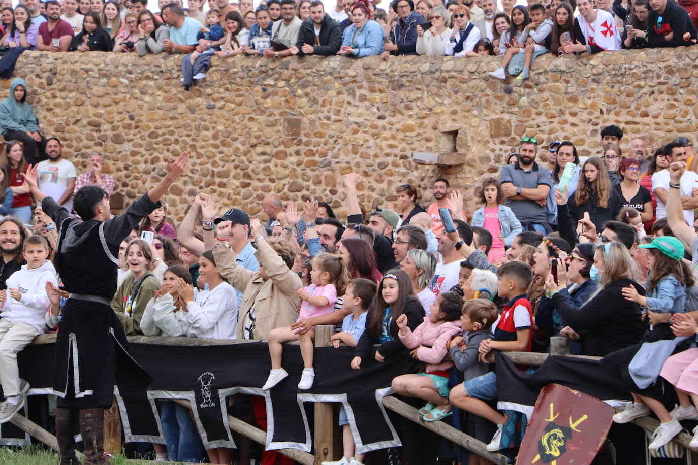 Las Justas Medievales llenan de color Hospital de Órbigo