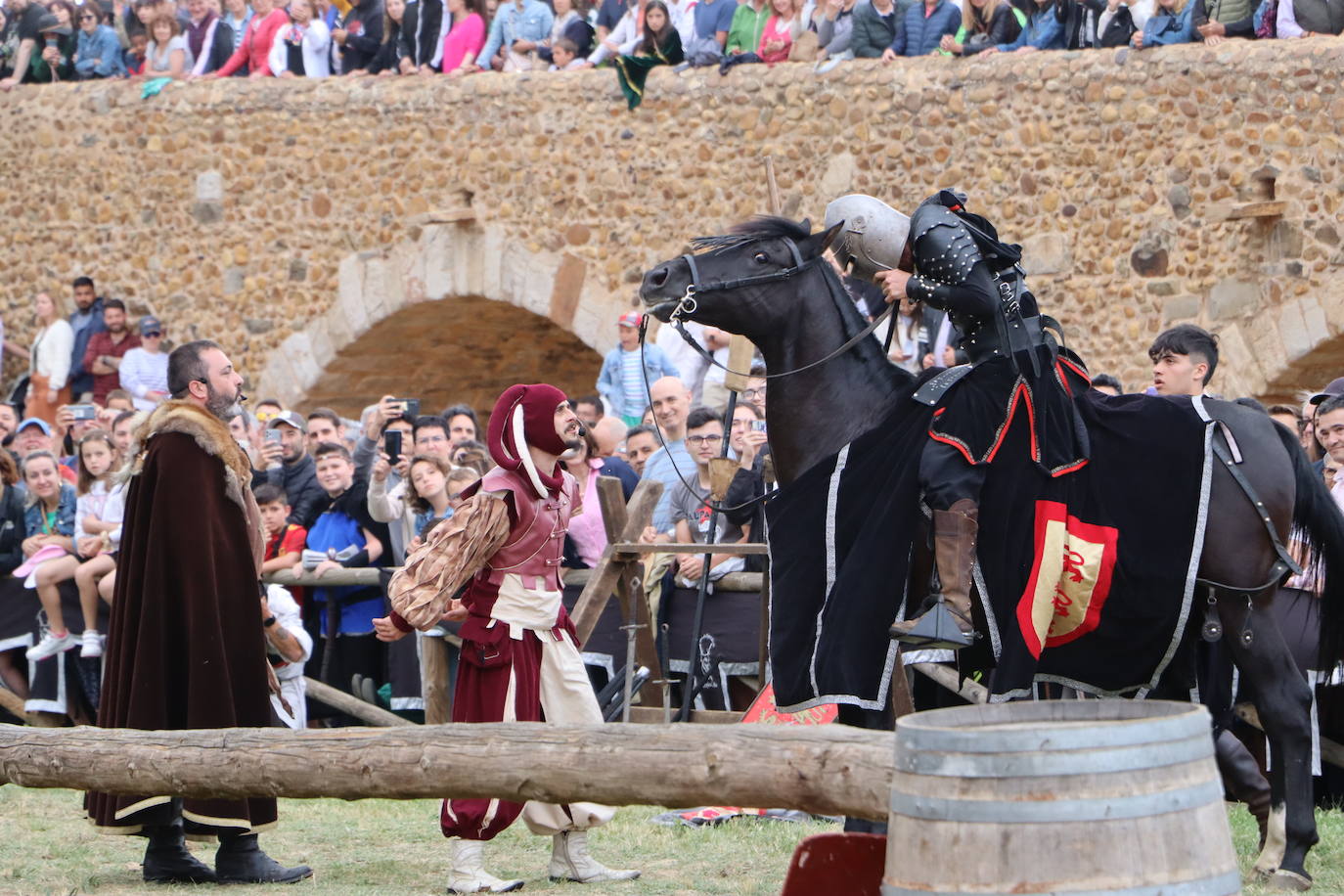Las Justas Medievales llenan de color Hospital de Órbigo