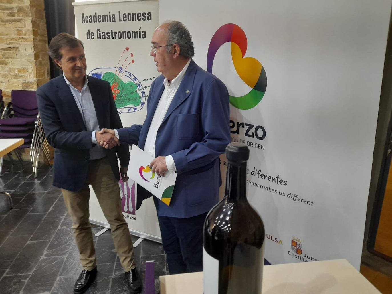 La DO Bierzo y Academia de Gastronomía unen sinergias para promocionar los vinos