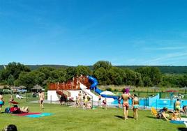 Las piscinas de Cuadros abrirán al público eset 10 de junio.