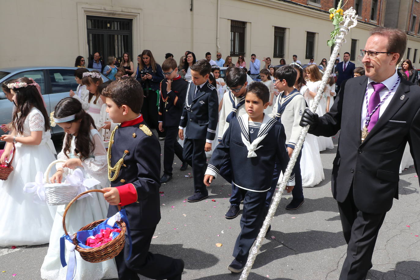 El Corpus sale a las calles de León