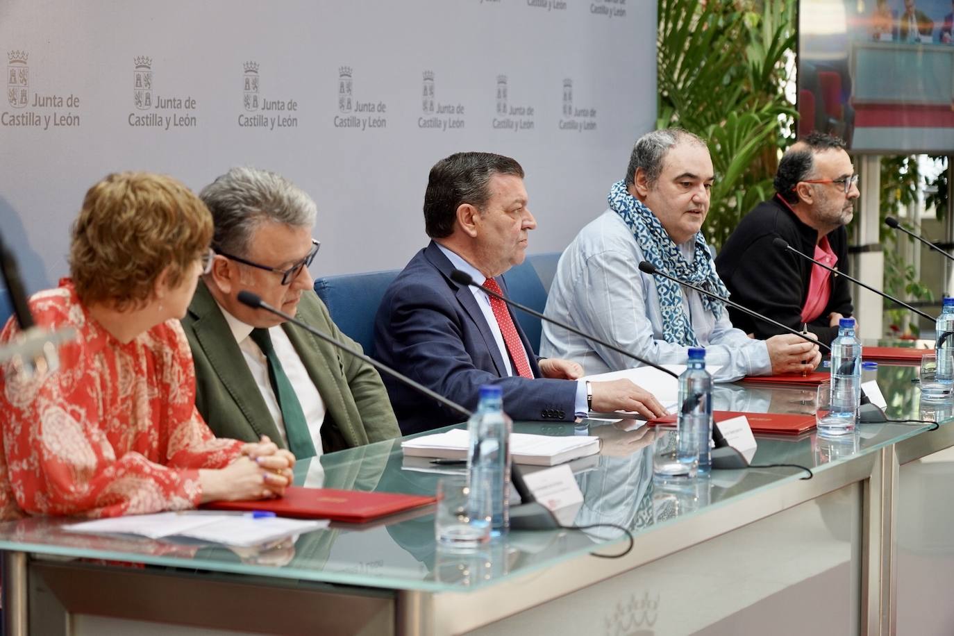 Firma del convenio colectivo del Personal Laboral de la Administración General de Castilla y León