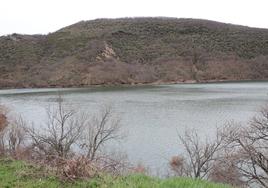 Embalse Barrio de Luna.