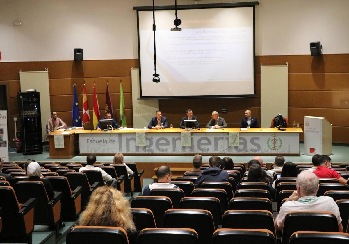 Inauguración del congreso sobre inteligencia artificial de la ULE.