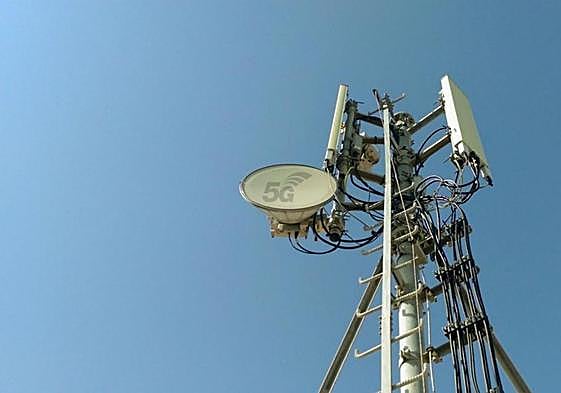 La Comisión Europea aprueba una dotación de 680 millones para apoyar el despliegue de redes móviles 5G en zonas rurales de España.
