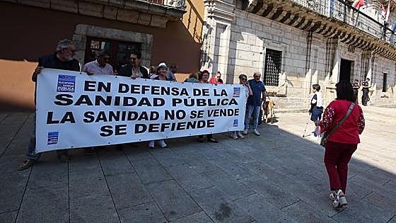 Pacientes de Reumatología se sienten «abandonados» por Sanidad ante la falta de profesionales