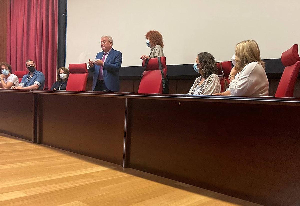 Mesa de experiencias en el Hospital de León.