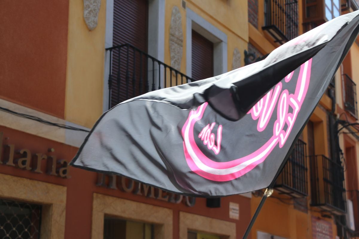 Las peñas anuncian la llegada de las fiestas