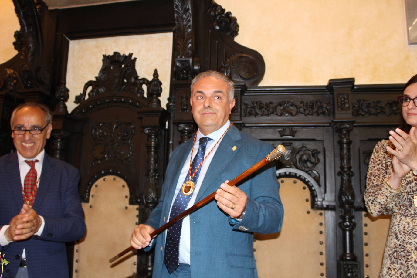 José Luis Nieto toma el bastón de mando de Astorga