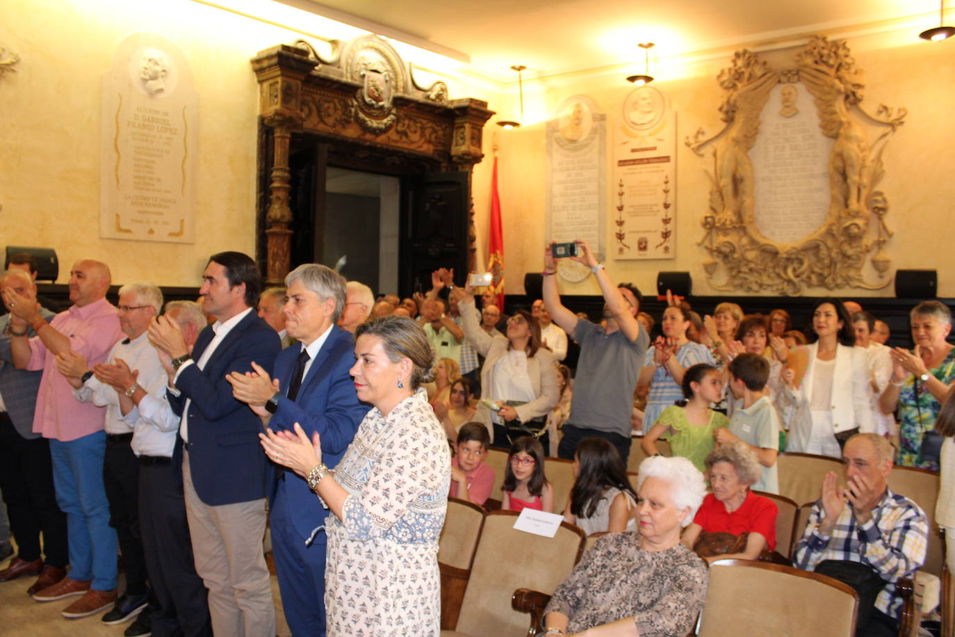 José Luis Nieto toma el bastón de mando de Astorga