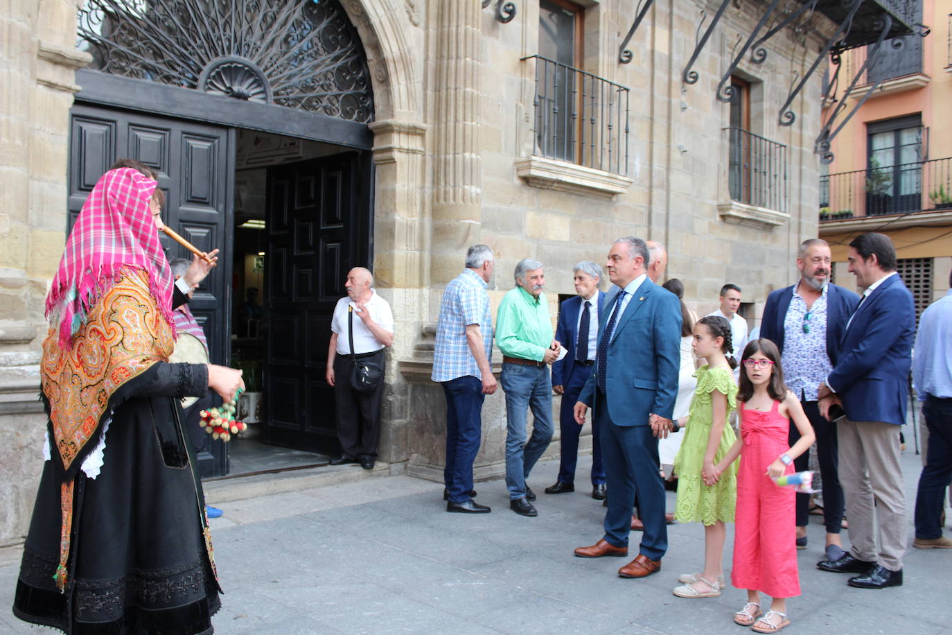 José Luis Nieto toma el bastón de mando de Astorga