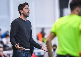 Íñigo Vélez tiene relación contractual con el Lugo hasta el 30 de junio.