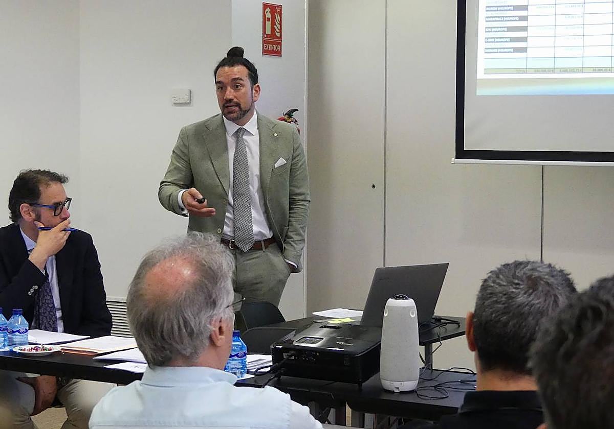 El Director General de ISMC, Santiago Cuesta López, durante la presentación de resultados en la última Asamblea de la asociación.
