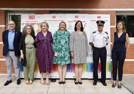 Exposición 'Caminos migrantes' para conmemorar el Día Mundial de las Personas Refugiadas, en la sede de Cruz Roja Castilla y León. Asisten, la consejera de Familia e Igualdad de Oportunidades, Isabel Blanco; la subdelegada del Gobierno en Valladolid, Alicia Villar; y la presidenta autonómica de Cruz Roja, Rosa Urbón; entre otros