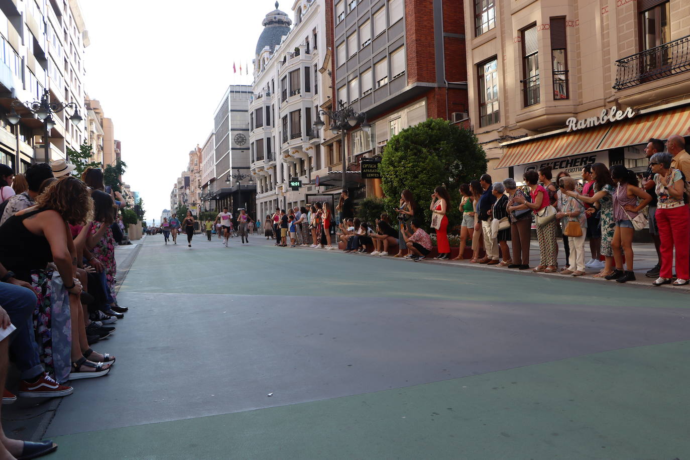 Carrera de tacones en León