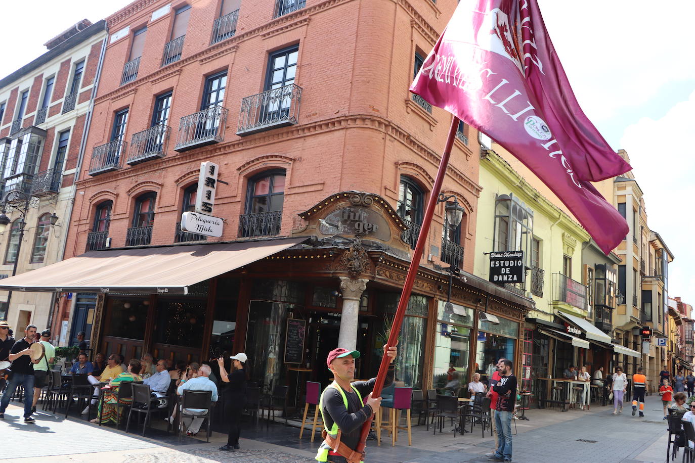 Camino a la libertad desde León