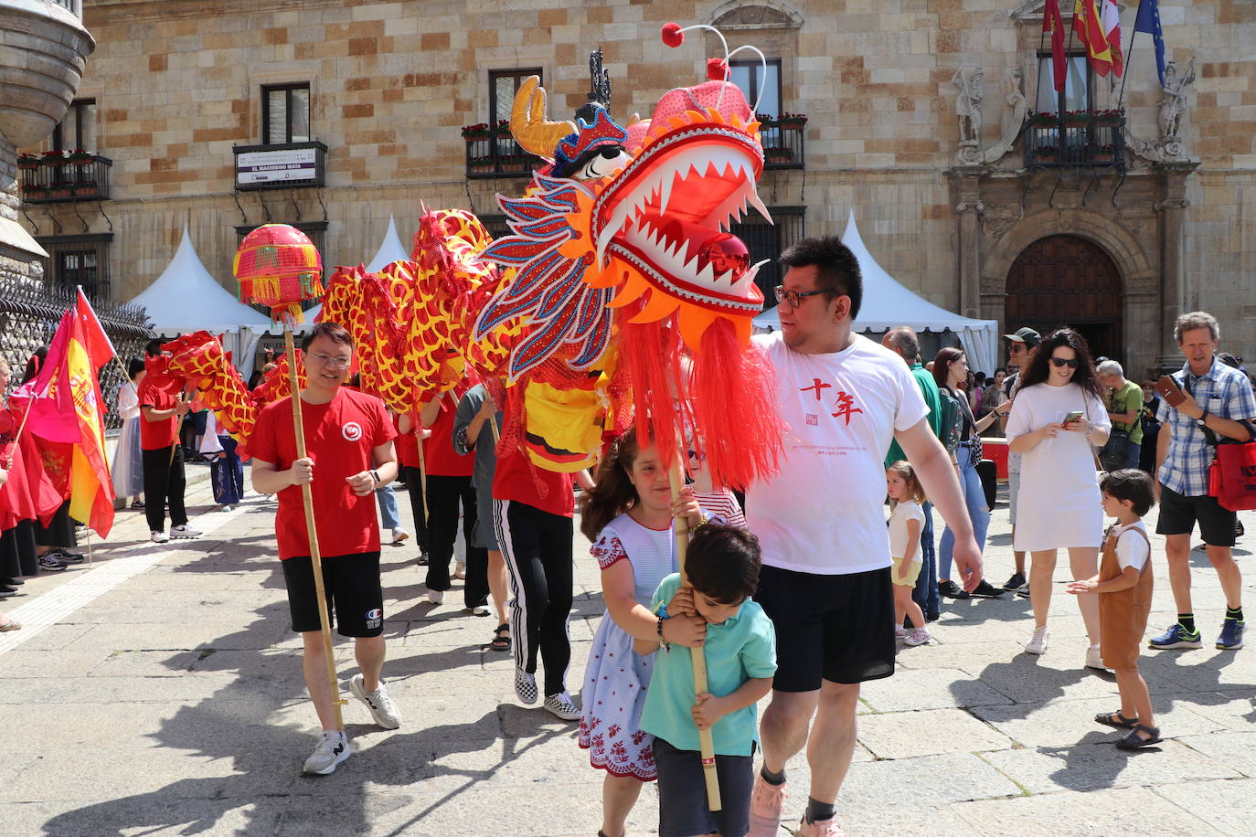 La danza del dragón, en León