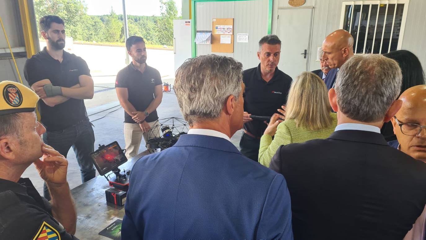 Encuentro de la UME con empresas tecnológicas