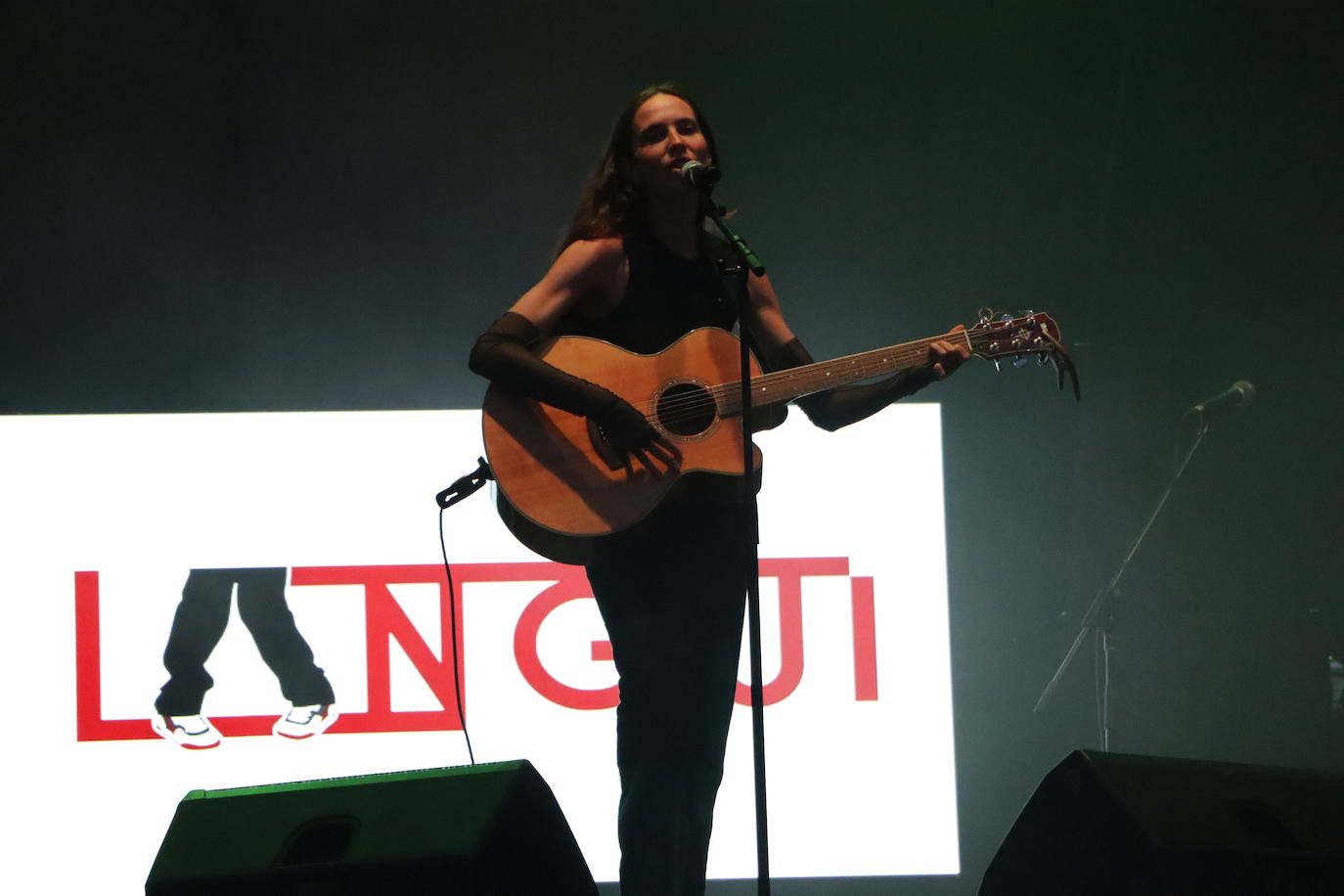 El Langui y Brisa Fenoy ponen el broche a San Juan y San Pedro