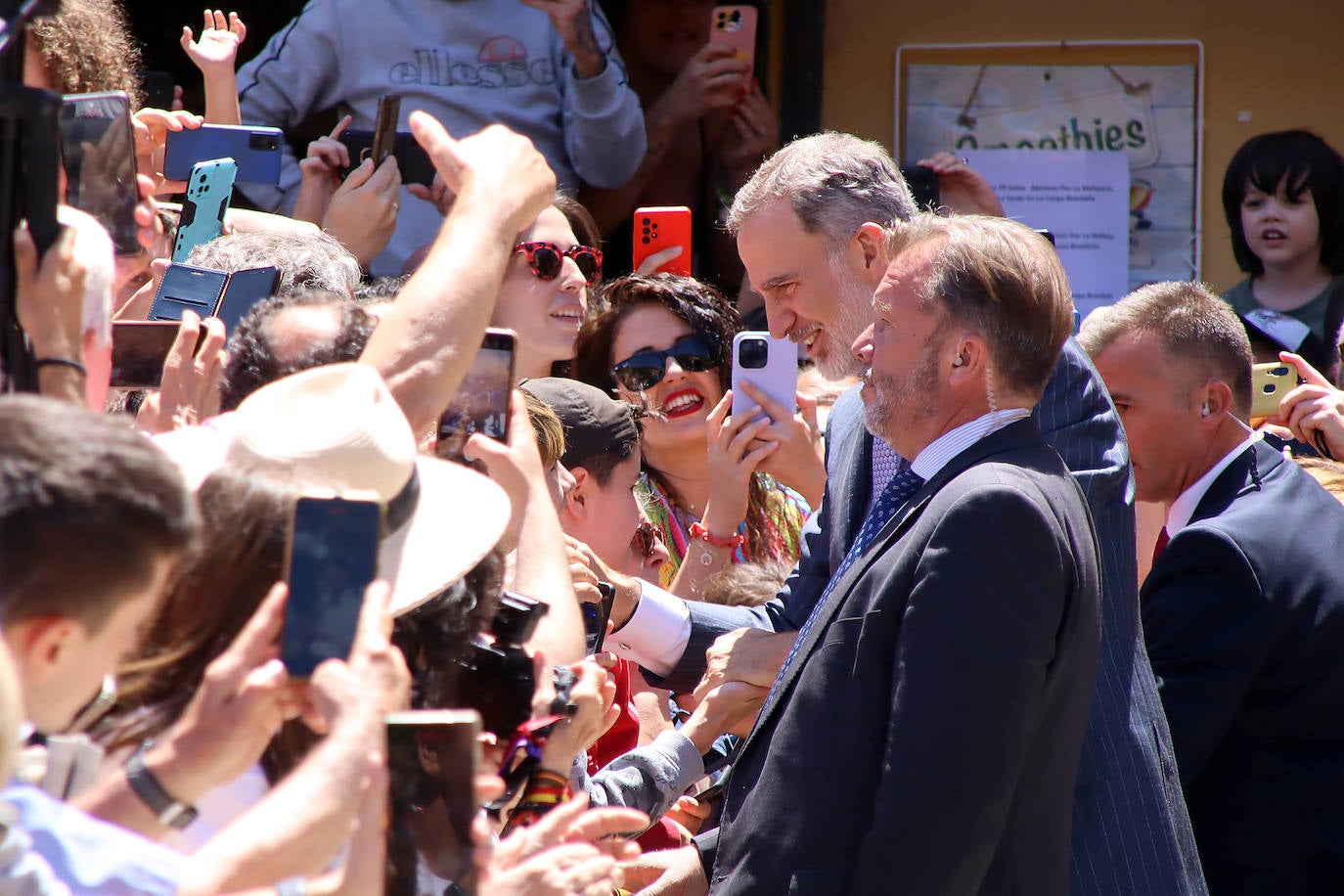 El Rey Felipe VI abandona la Conferencia internacional